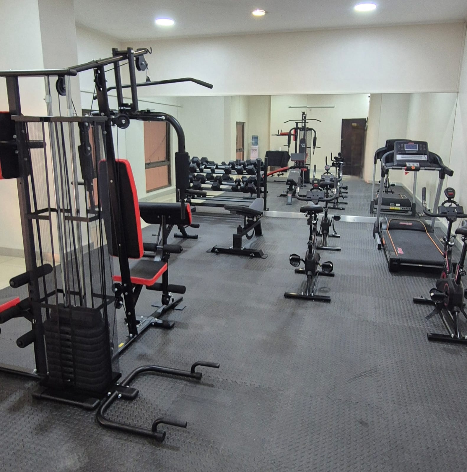 Inauguración del gimnasio en el Apart Hotel COMRA